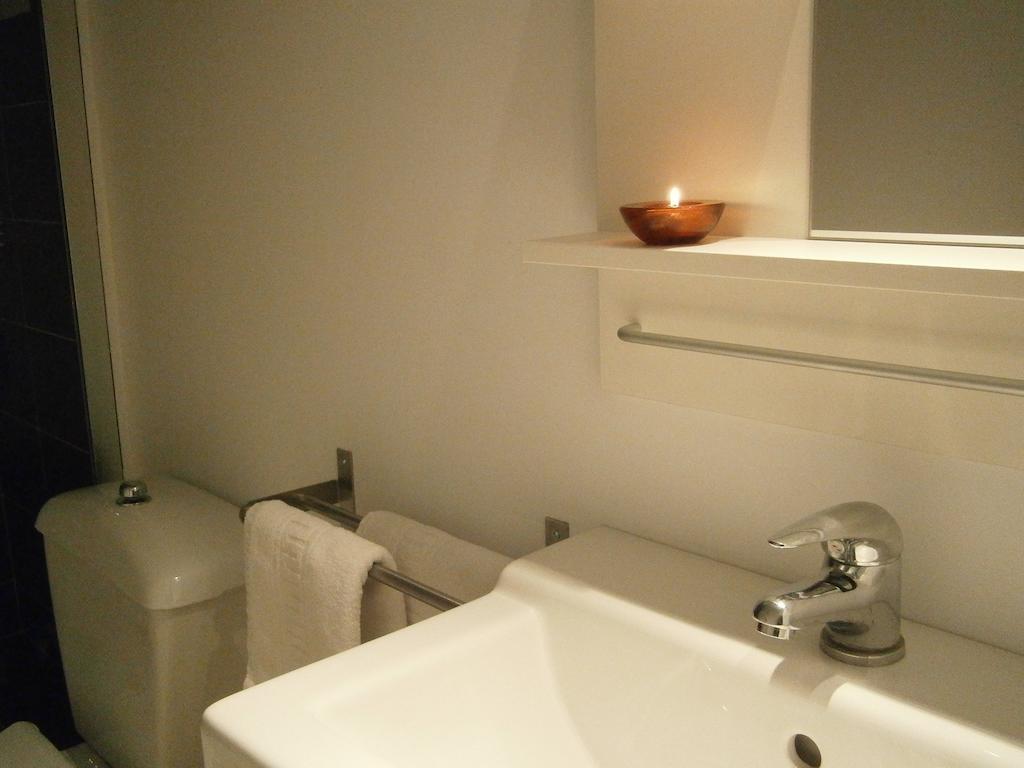 Marbel Apartments Barcelona Room photo