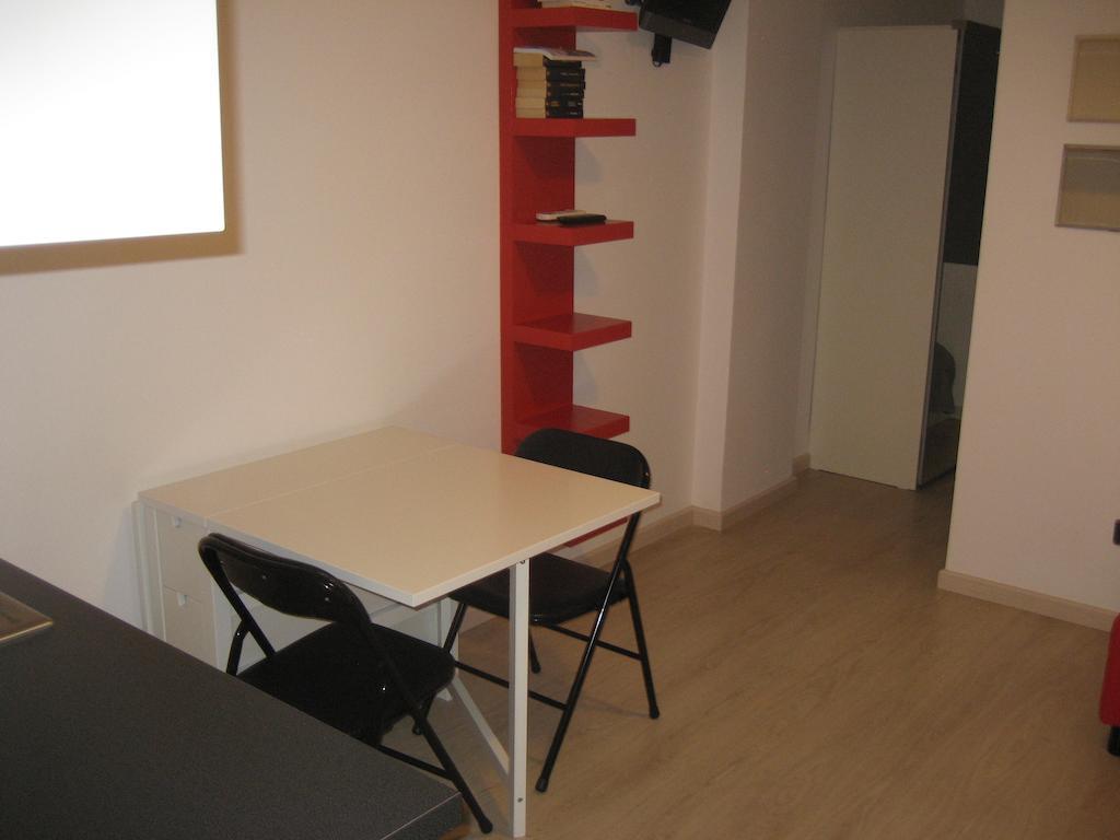 Marbel Apartments Barcelona Room photo